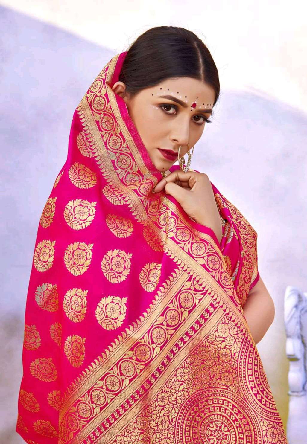 Shangrila Zari Banarasi Silk Saree Perfect Combination For Women