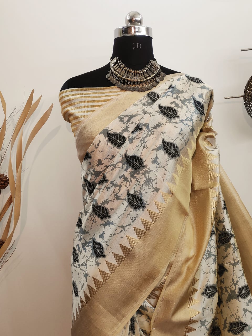 Bt-10 Designer Aasam Silk Weaving Saree