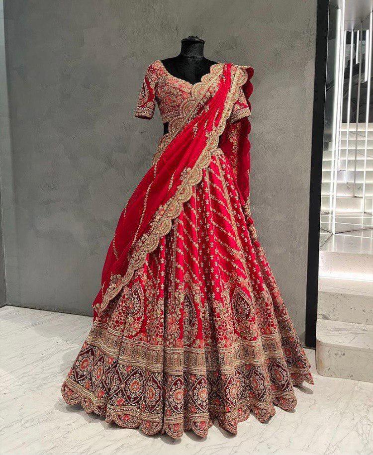 Bt-13 Designer Heavy Tapeta Silk Lehenga