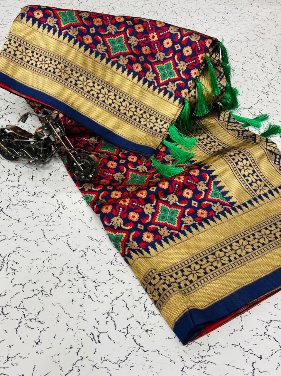 Bt-03 Designer Heavy Banarasi Weaving Silk Saree