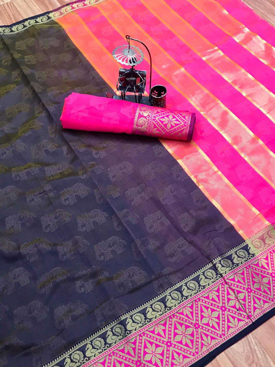 BT -04 DESIGNER COTTON SOFT SAREE 