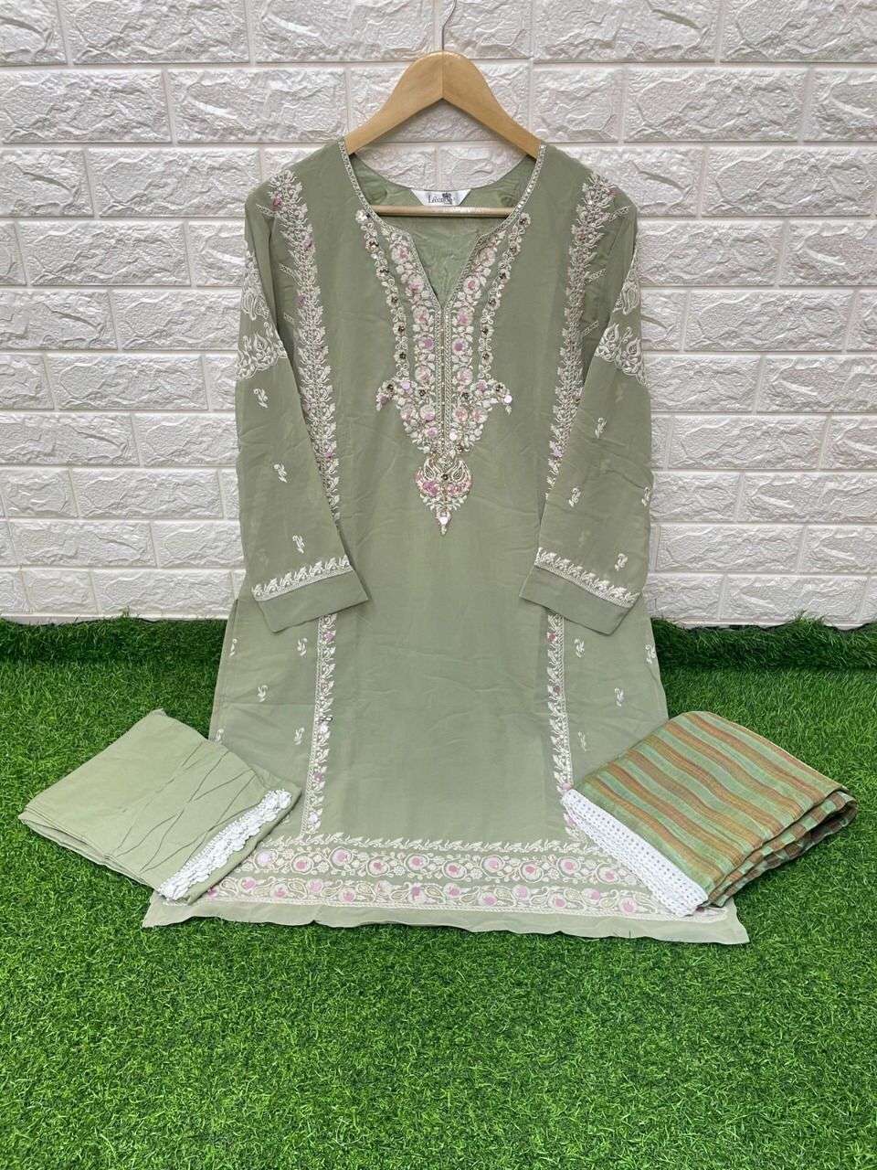 LAXURIA TRENDZ 1198 DESIGNER FAUX GEORGETTE SUIT 