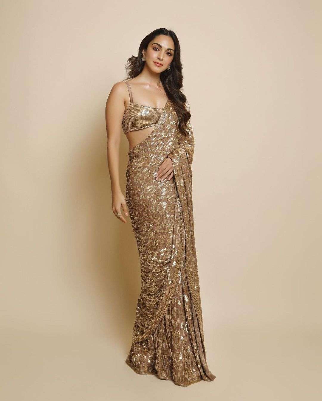 bt-16 kiara advani georgette saree 