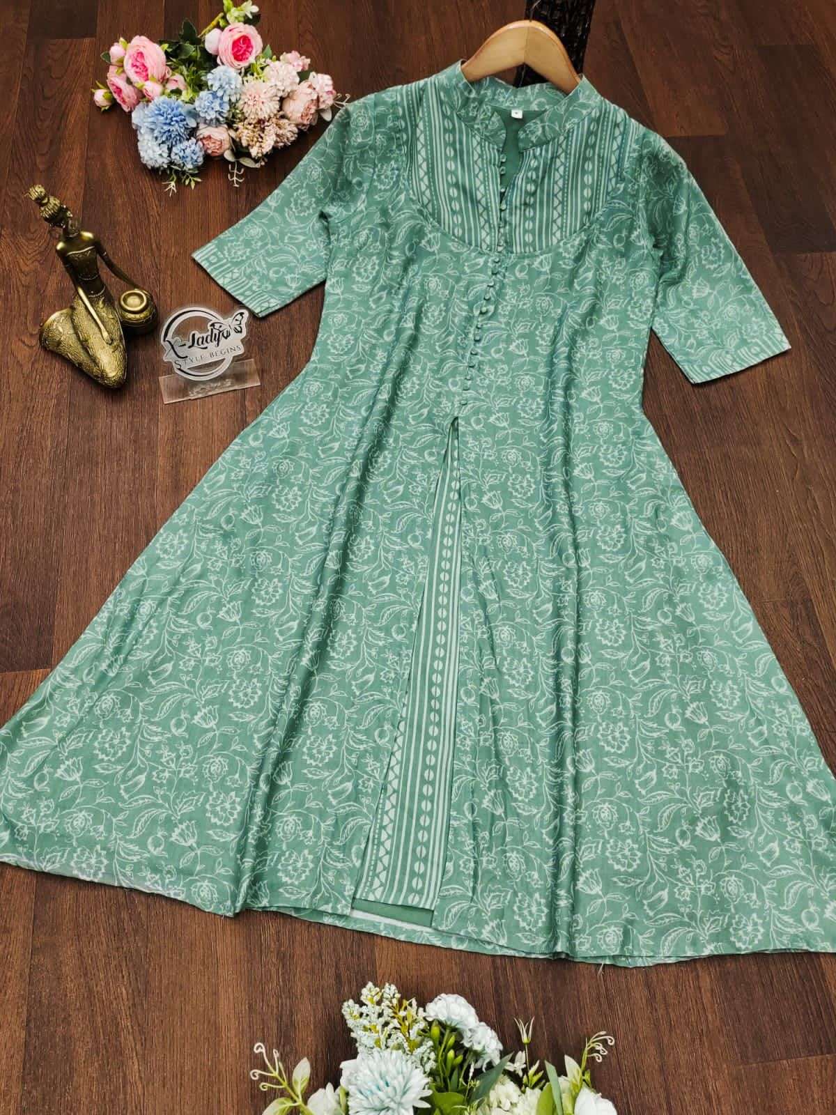 beautiful two colors Heavy Cottan Febric with full inner kurti