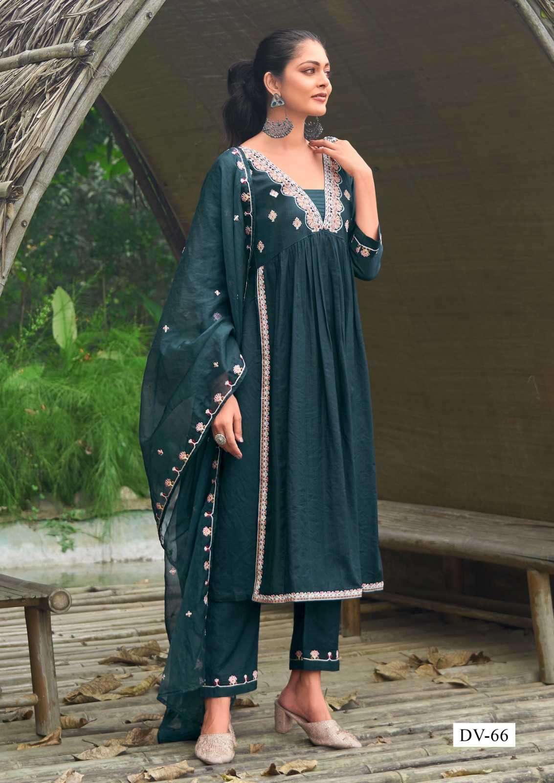 kalaroop kajree series 65-68 deluxe fabric suit