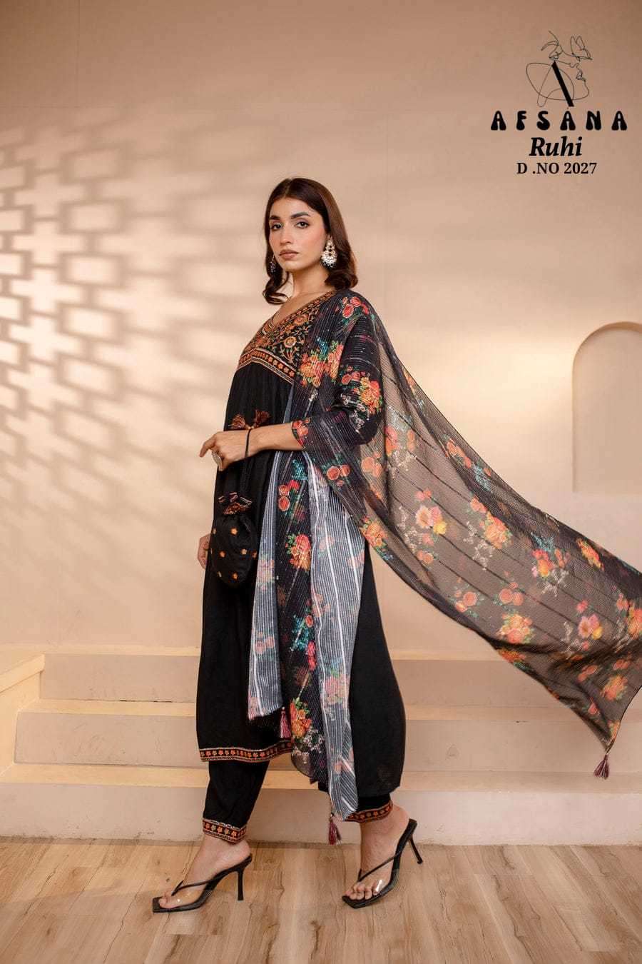 afsana ruhi 2027 black special Jorjet with sequence embroidery work suit