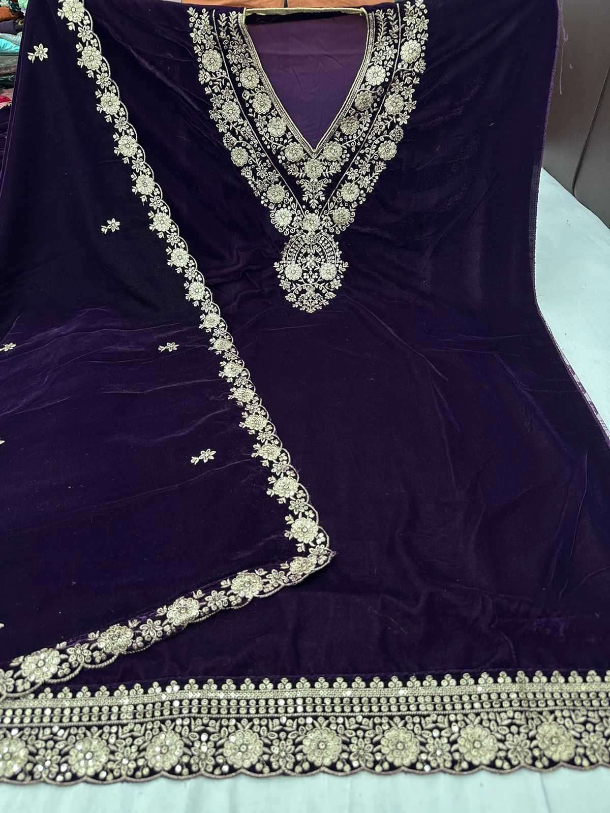 pr noor Pure velvet 9000 suit