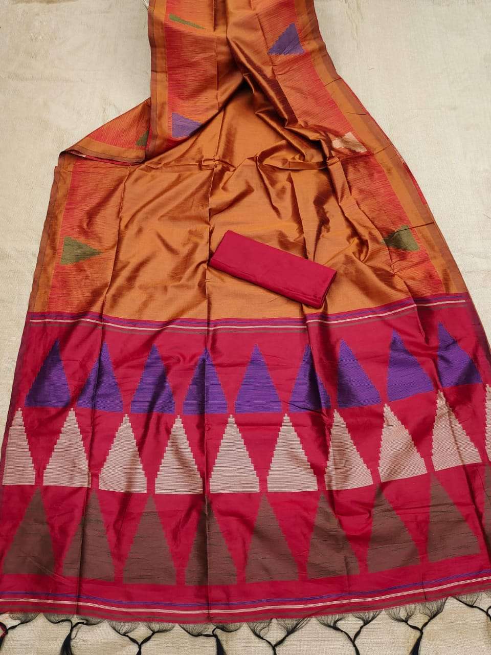 bt-10 Handloom raw silk weaving saree 