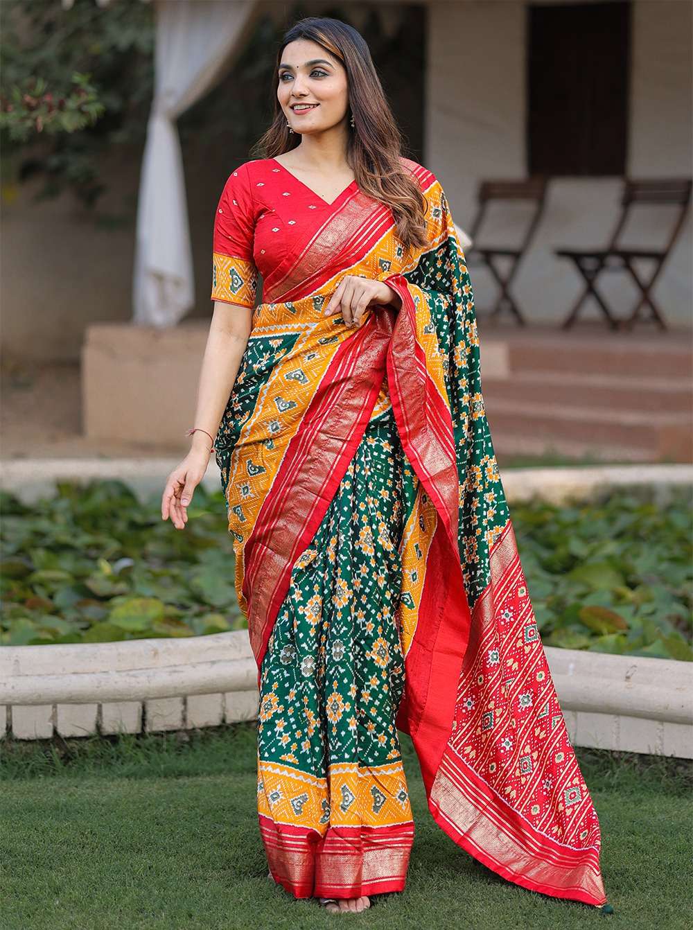 YNF7207MST Dola Silk saree Patola with Foil Print 