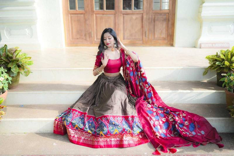 pr lnb1649 dola silk printed foil work latest stitch lehenga 