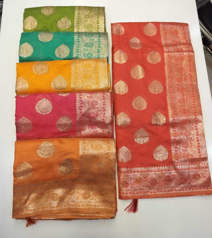 Saroj Indrani Soft Silk Rich Pallu wholesale saree in surat 