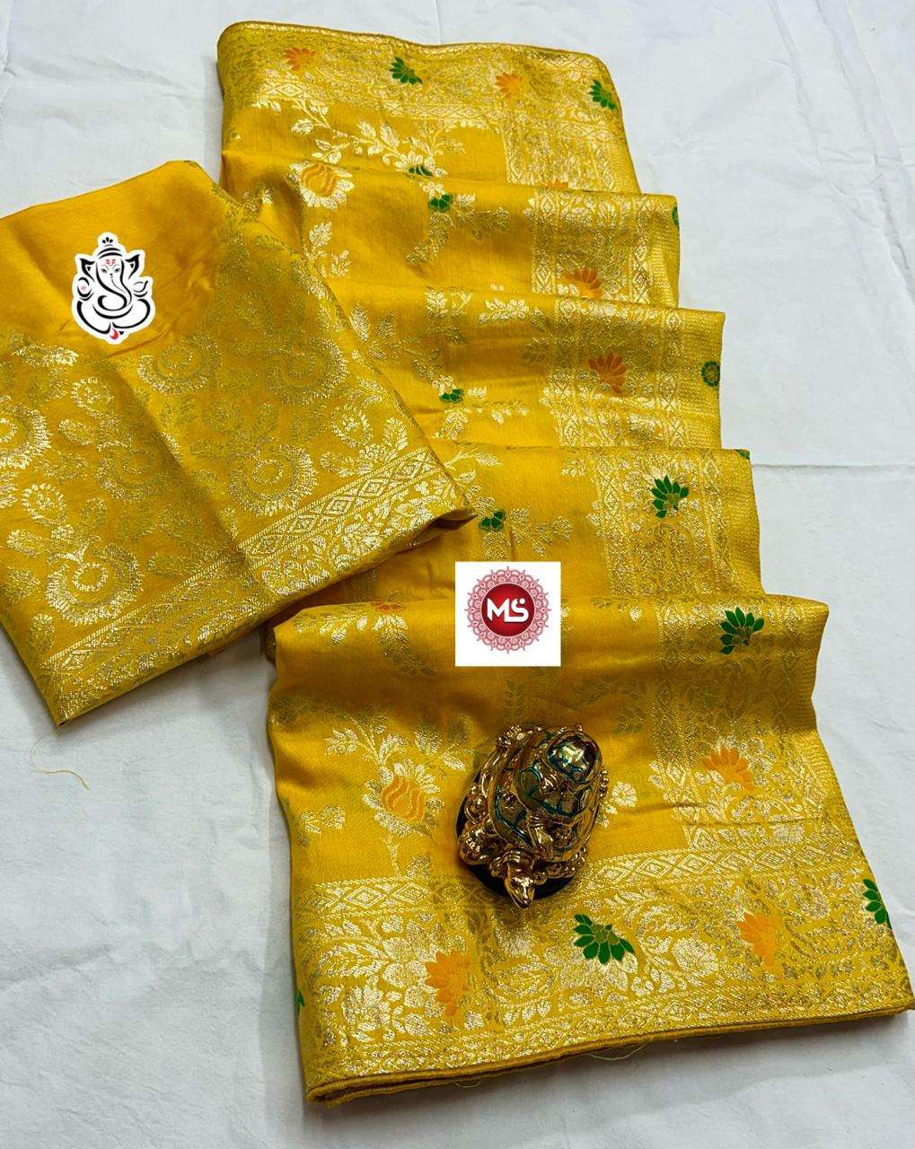 BT 07 women choice Banarasi Dola Silk Heavy Jari Weaving Wholesale Sarees in Surat 