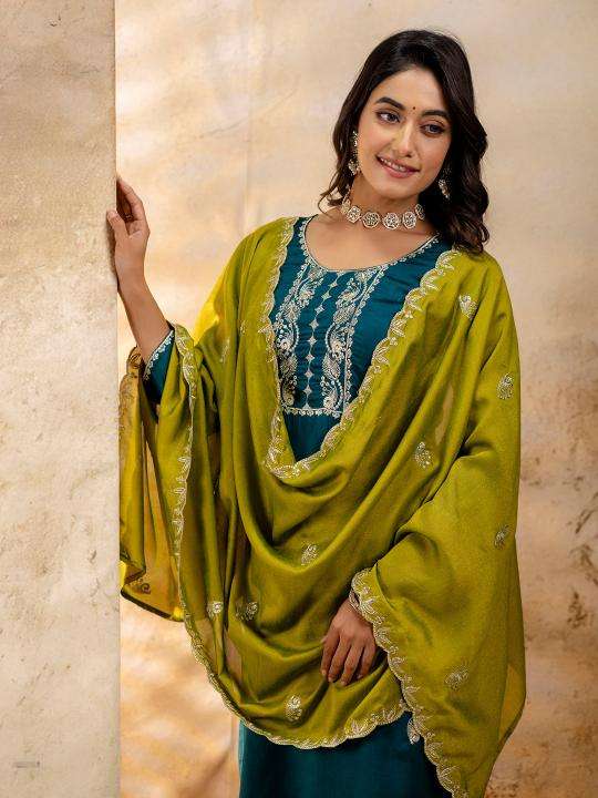 pr vidisha vichitra wholesale salwar kameez in surat 