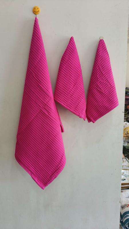 pr plain solid color fancy towel 3pcs set perfect for gifting purpose 