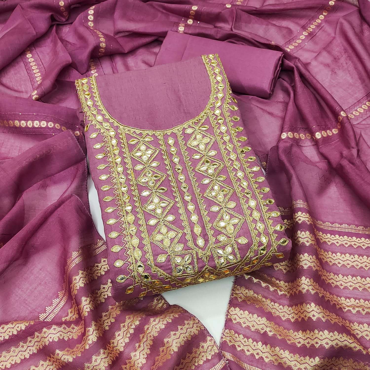 bt-925 ??ℂℍ??ℝ? SILK WITH KODDING SQUANCE WORK wholesale suit 