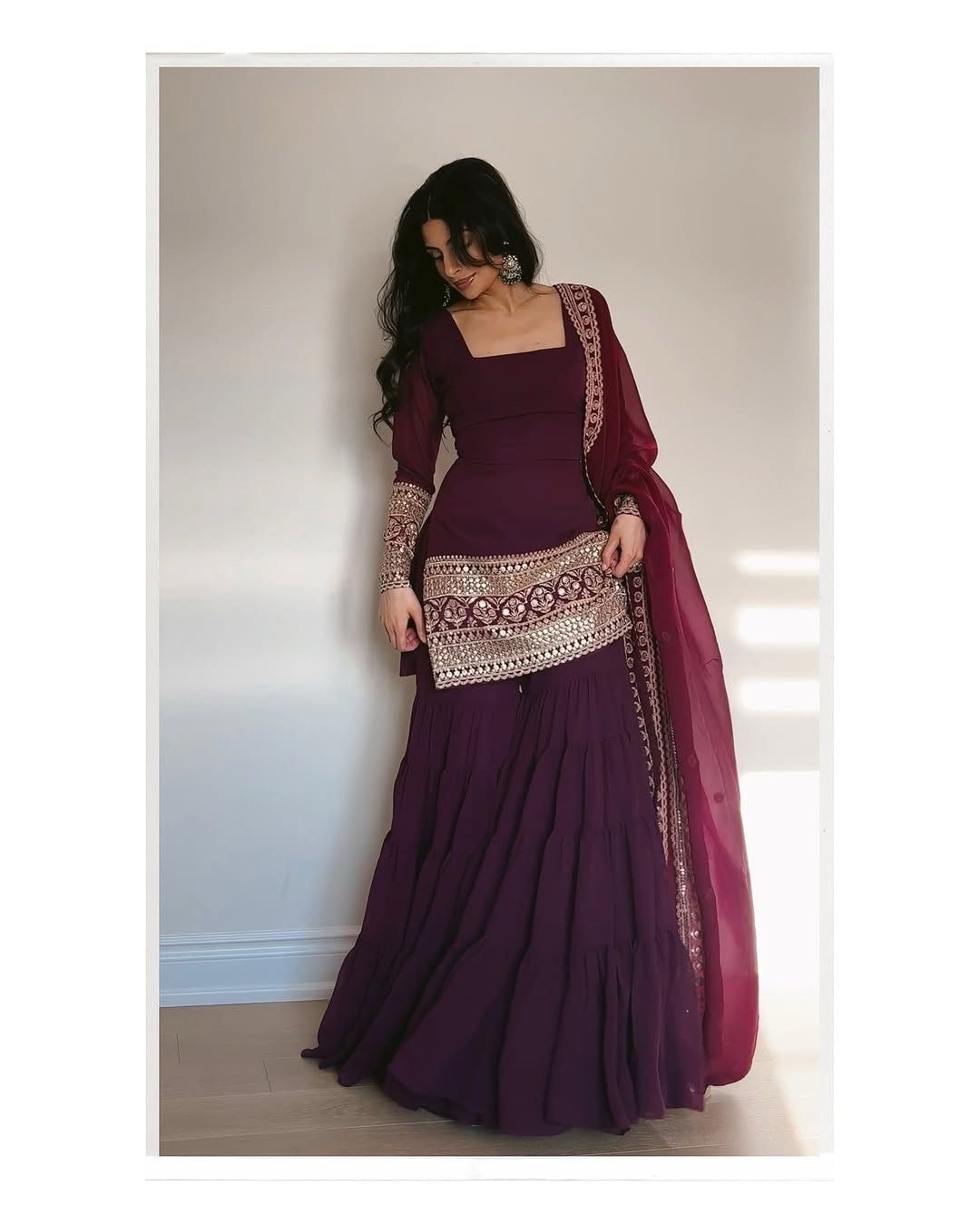 JINAAM :  5662 Foux gorgette thread with 9mm Sequnce wholesale suit