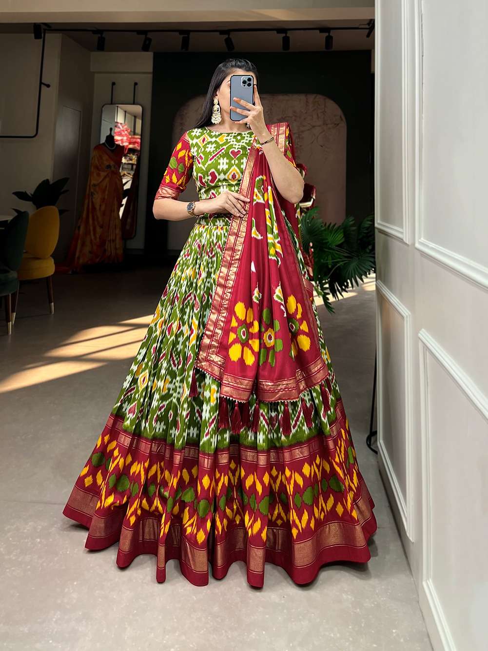 LNB1690MND Tussar Silk Patola Print With Foil Work wholesale lehenga