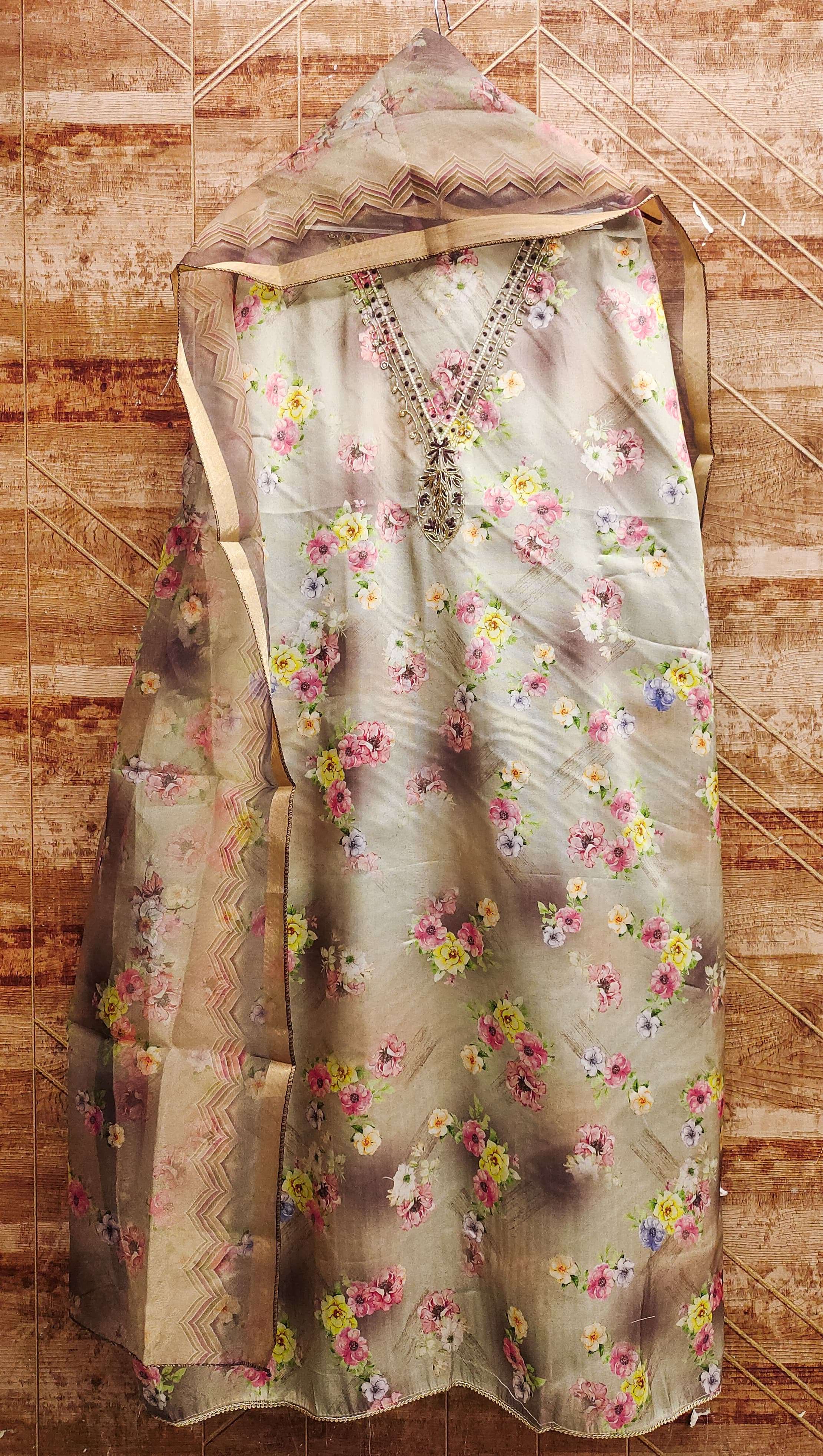 SABYA SAACHI-98 ORGANZA EMBROIDERY wholesale suit 