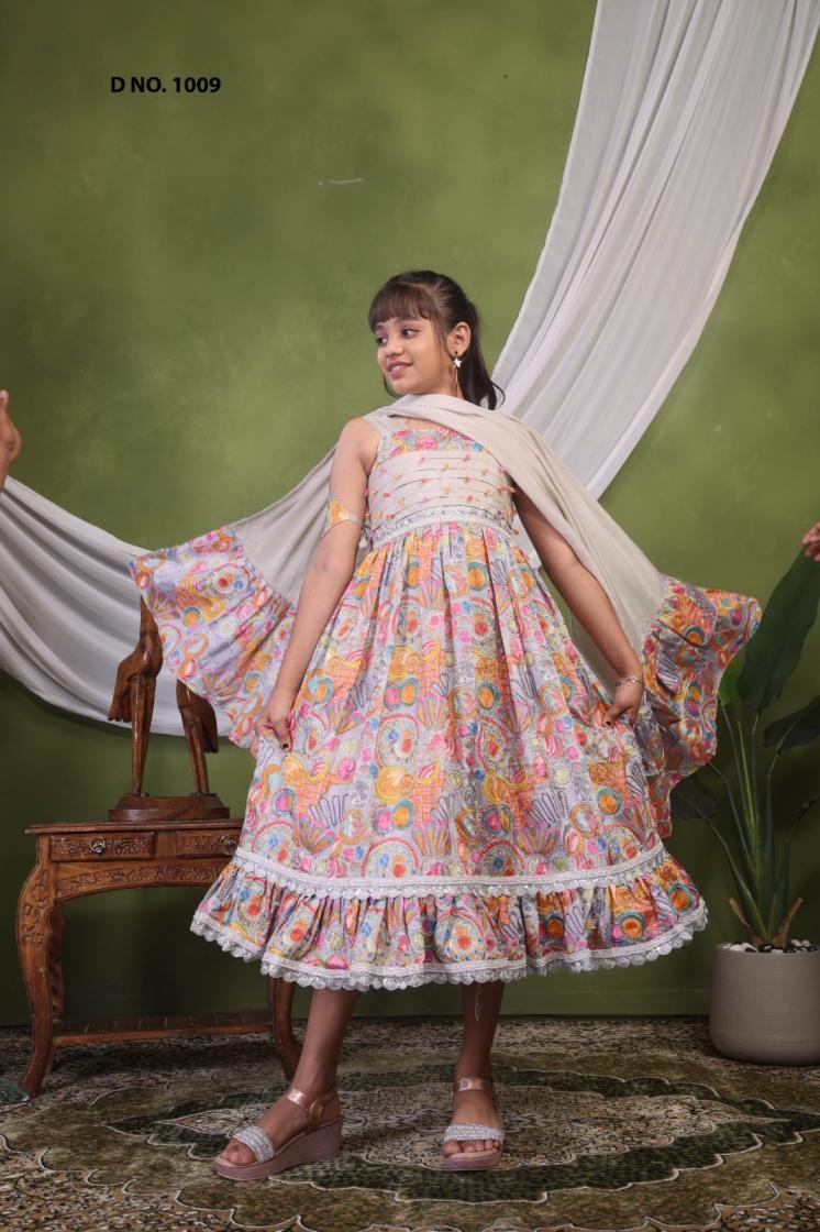 1009 chinon daily wear stylish kids combo gown with dupatta