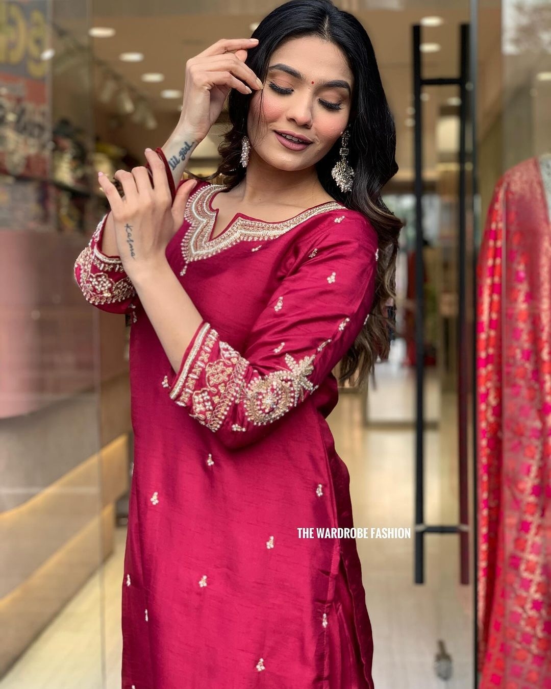 ALF NEW LUNCHING HEAVY ROMAN SILK Featuring beautiful Heavy Suit Set 