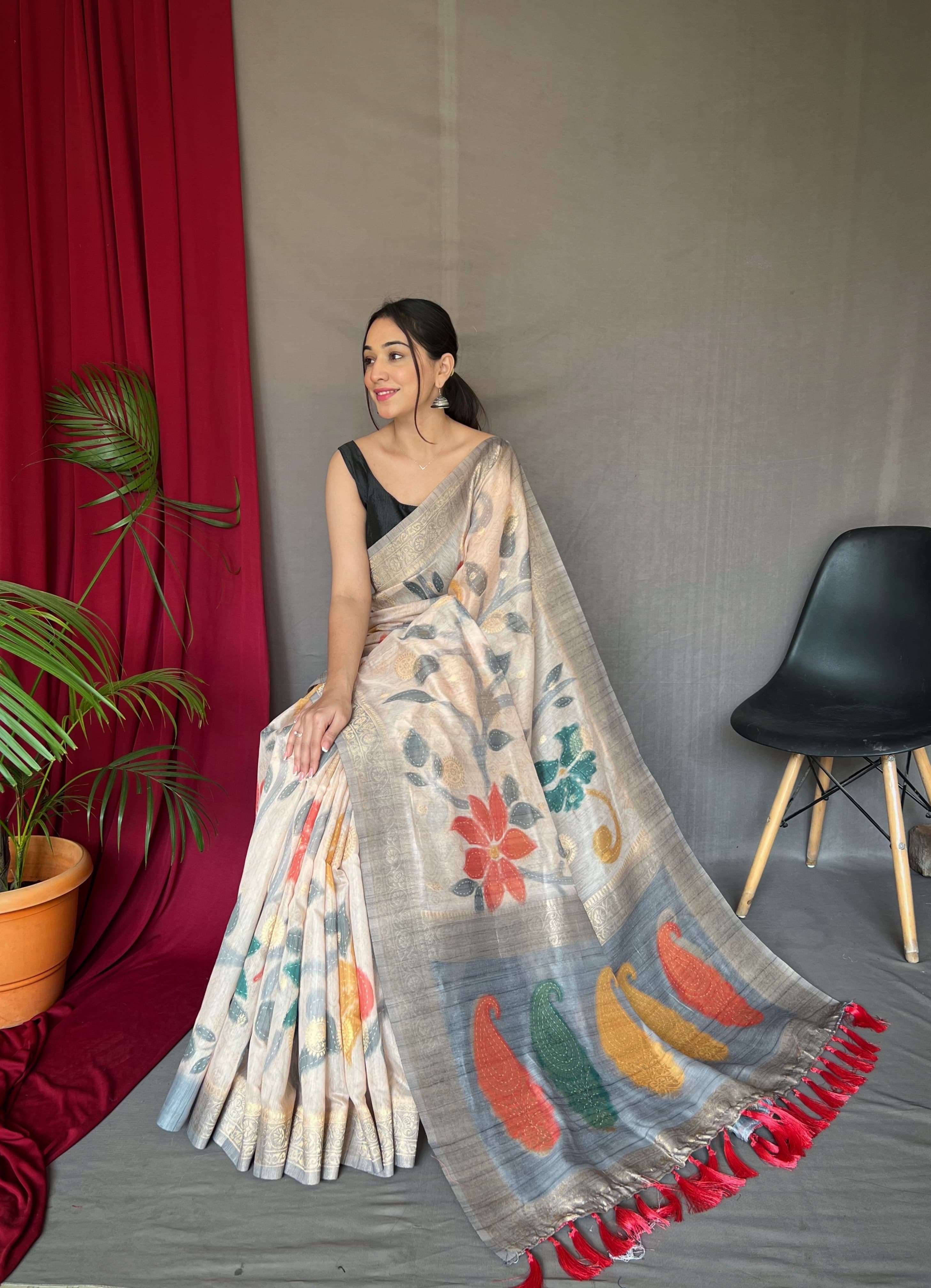 BT-53 VAIBHAVI 3D digital print with floral katha stitch concept all over the saree
