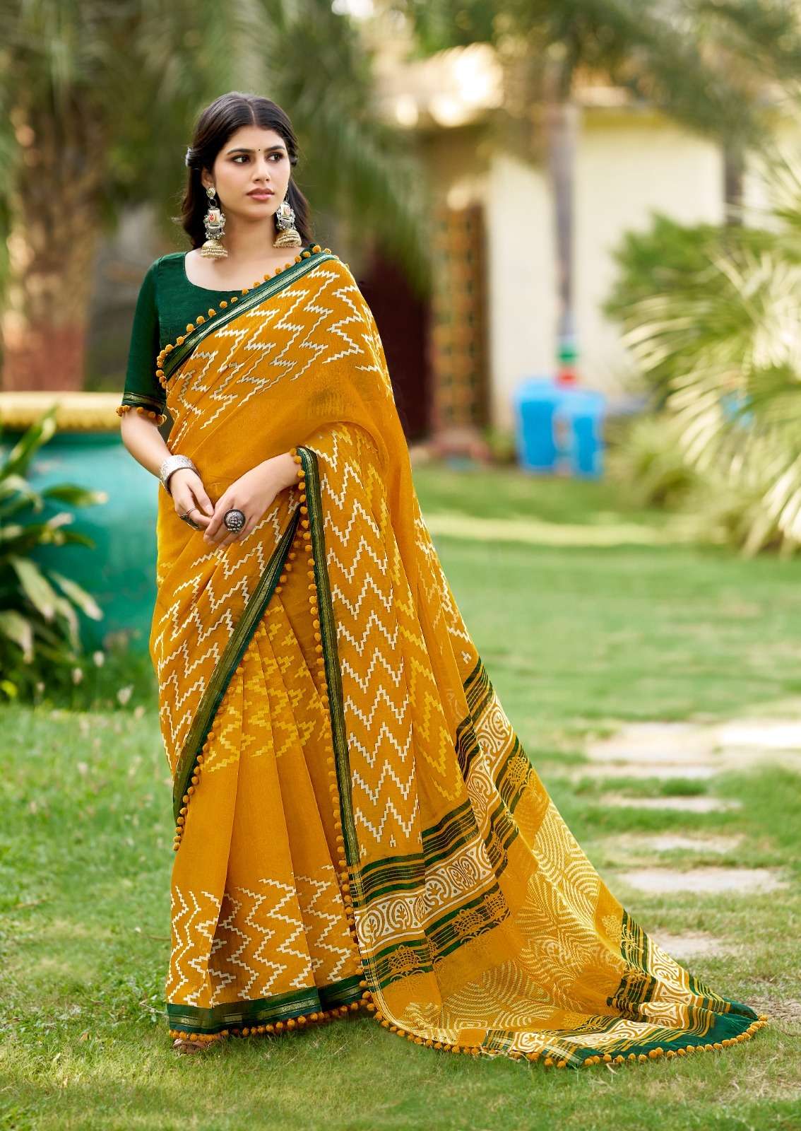 bt srPumpum  MUL MUL COTTON WITH PUM PUM With unique designs