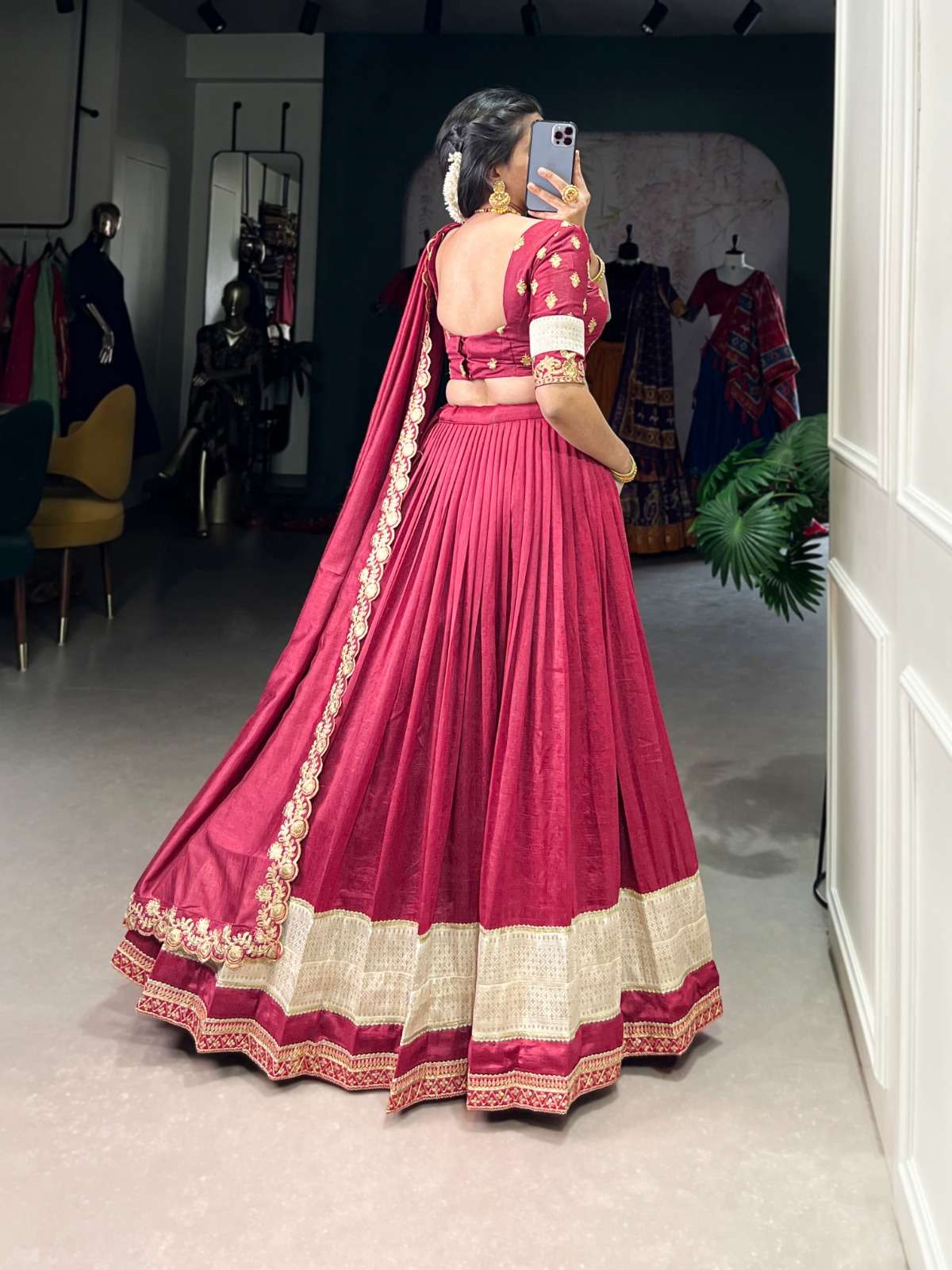 PRANAVI Vichitra Silk Zari Weaving Work Lace Border Belt wholesale lehenga
