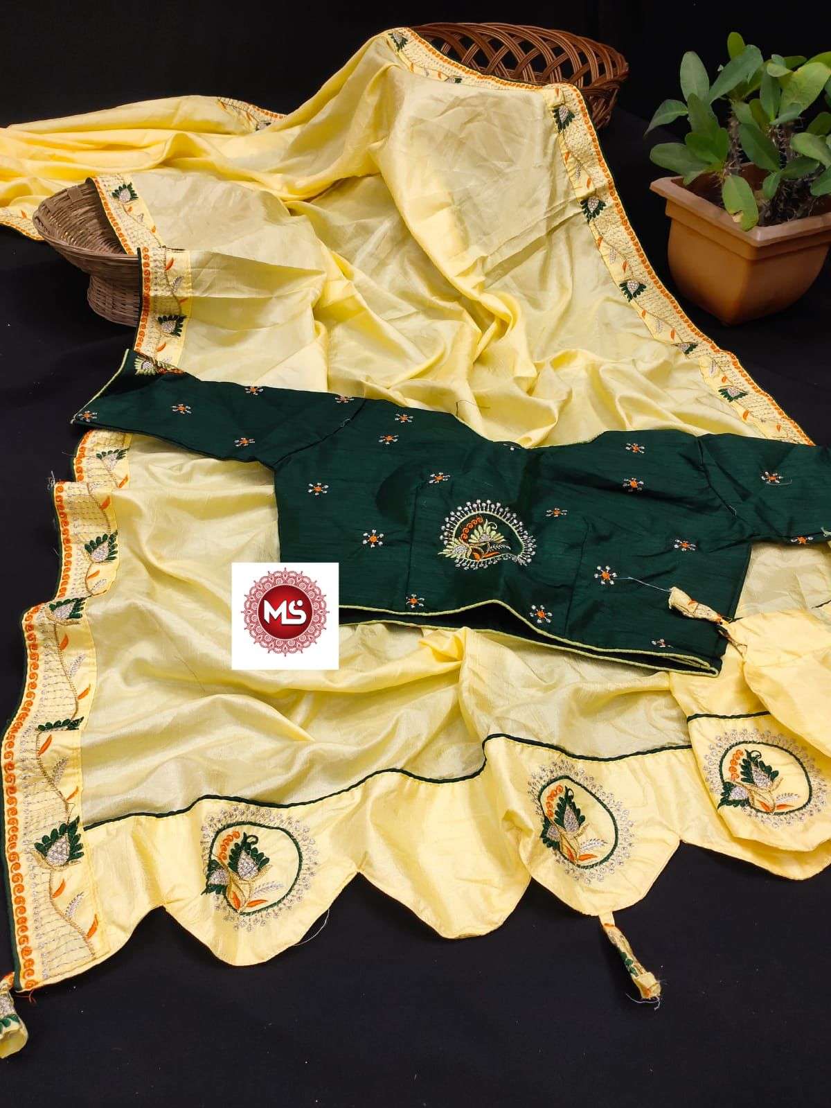 MS BRAND DOLA LEAF CUT BORDER DESIGNER EMBROIDERY SAREE