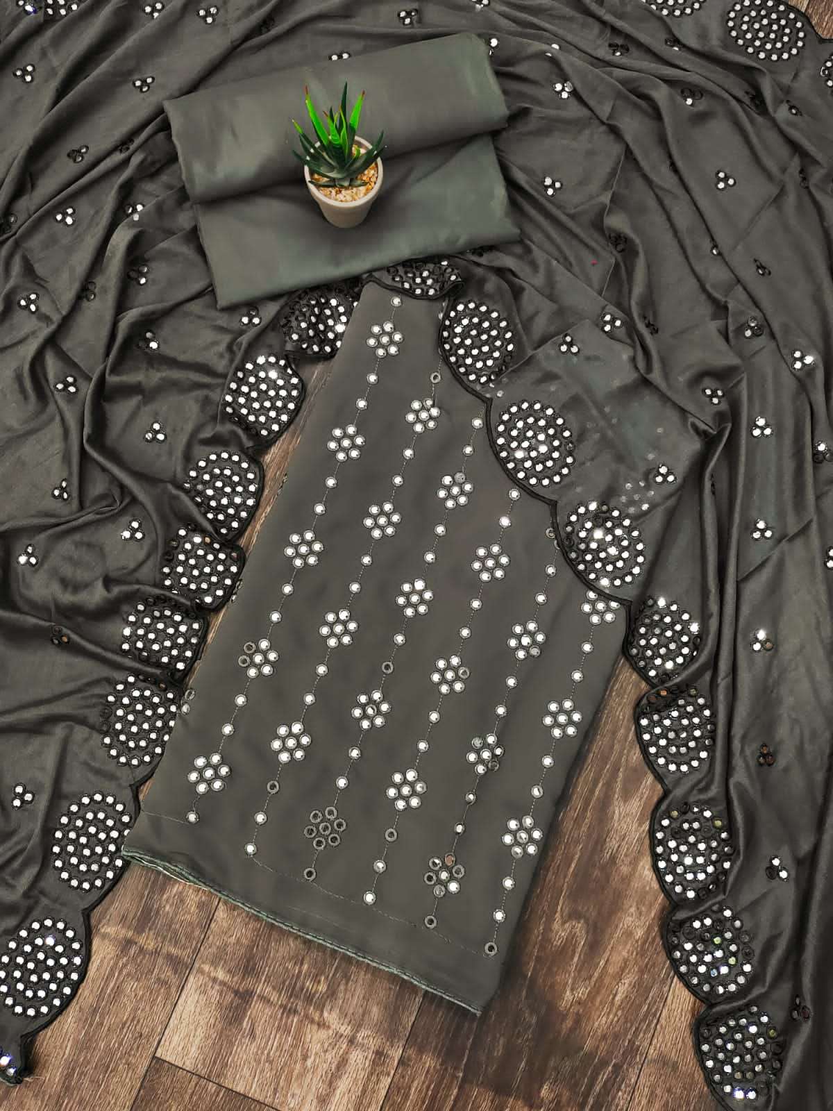 BT-17 SABYA SAACHI-35 DESIGNER FAUX GEORGETTE NON CATALOG SUIT 