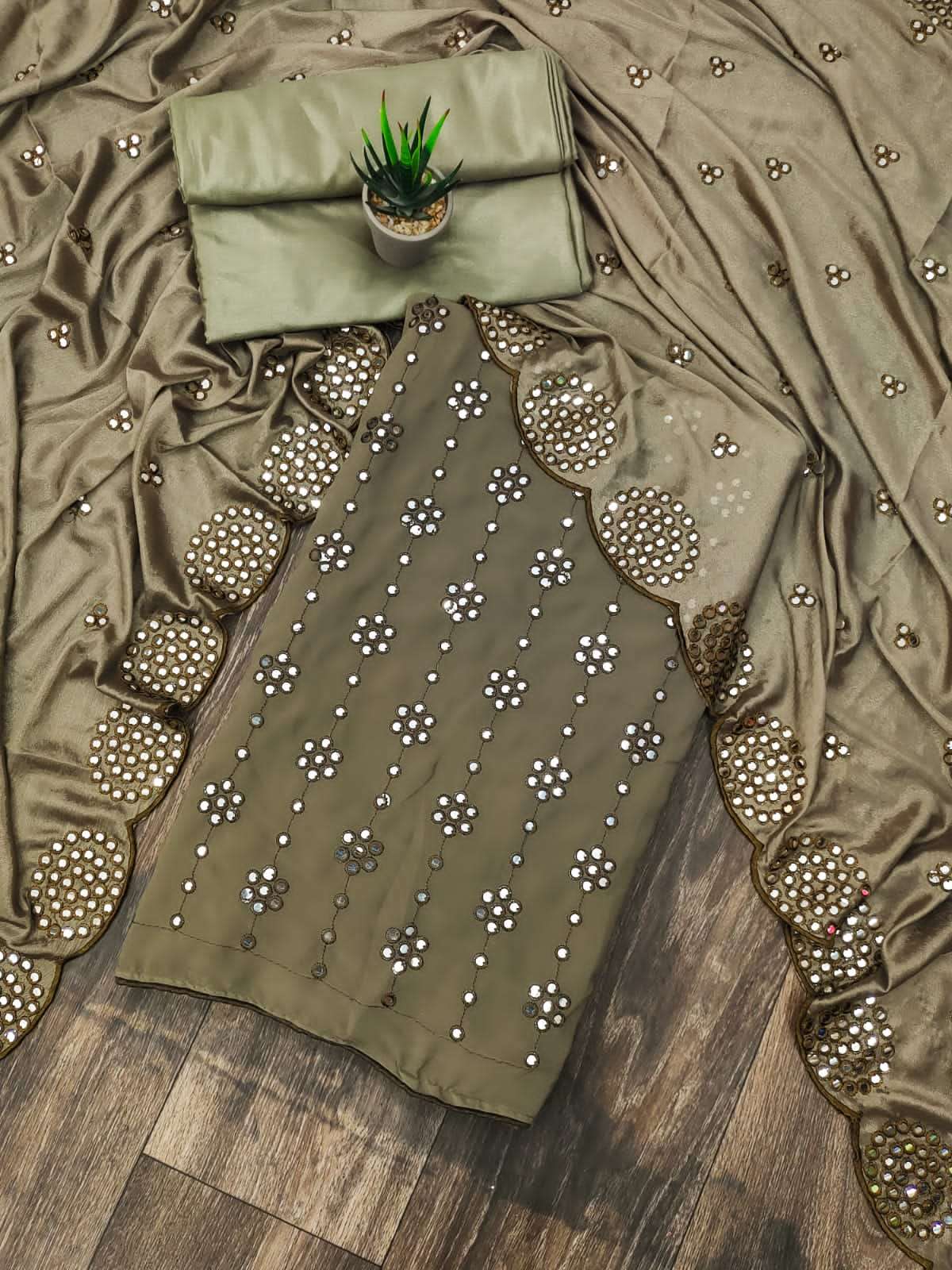 BT-17 SABYA SAACHI-35 DESIGNER FAUX GEORGETTE NON CATALOG SUIT 
