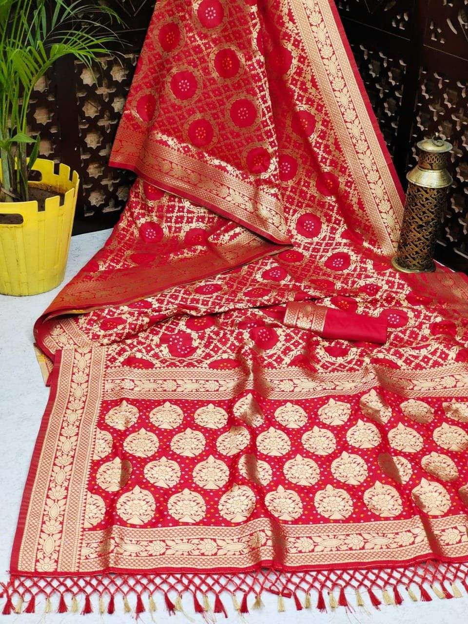 BT-10 PURE BANARASI SILK SAREE BANDHANI TYPE MEENAKARI SAREE 