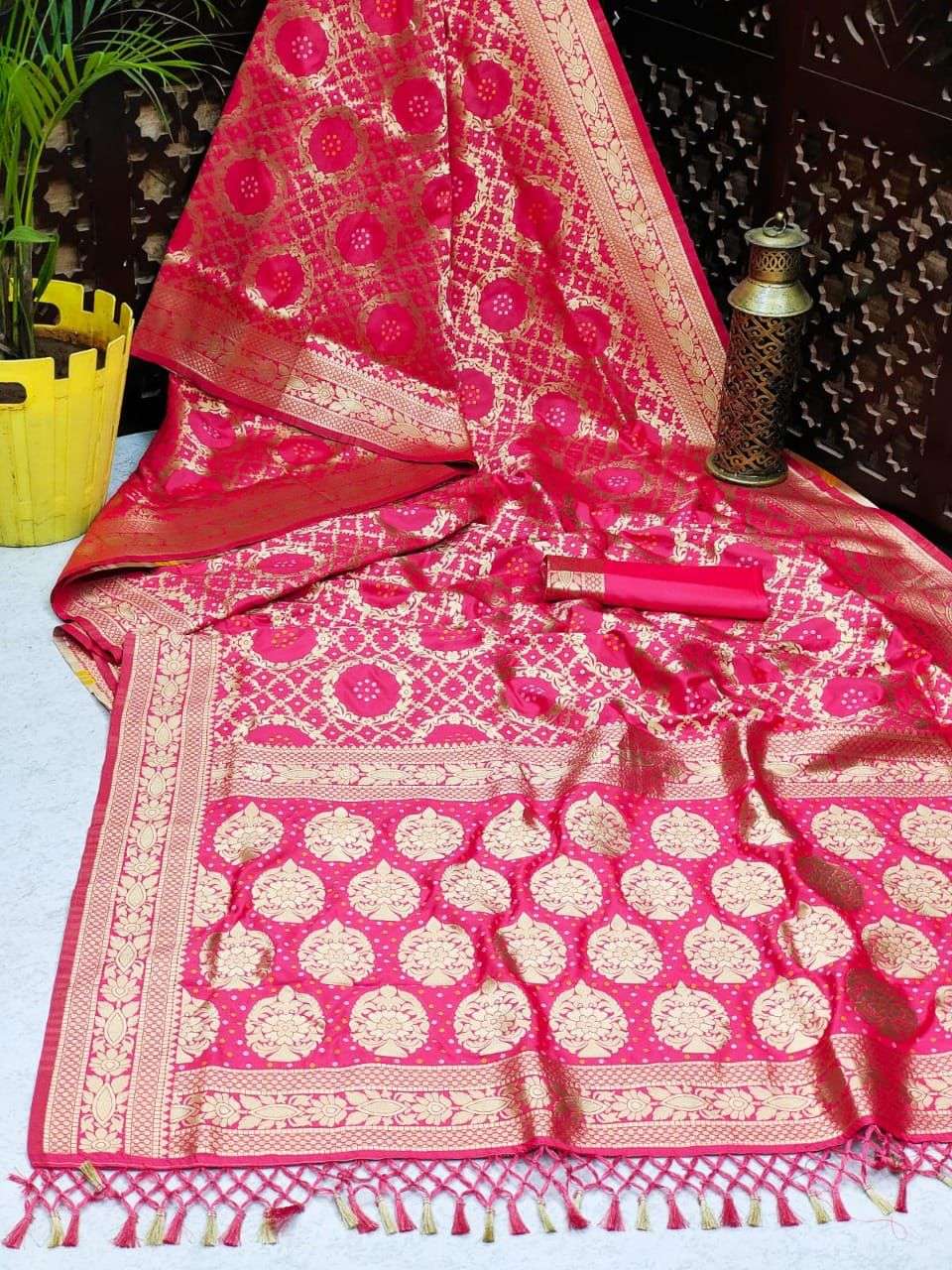 BT-10 PURE BANARASI SILK SAREE BANDHANI TYPE MEENAKARI SAREE 