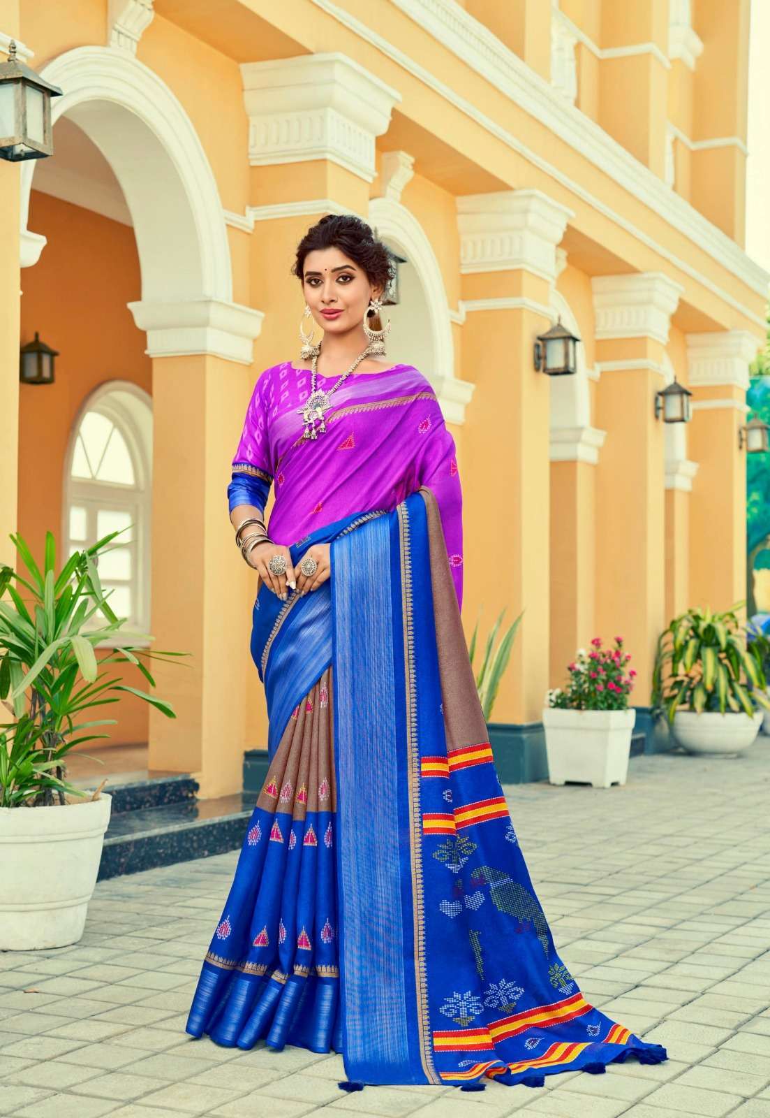 Sari set silk saree 3D model | CGTrader