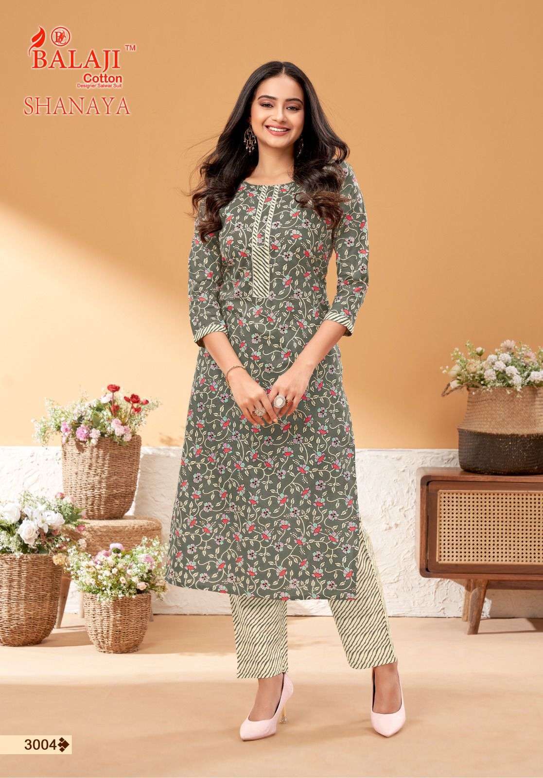 Best 10 Long Kurti With Jeans That Are Trending In 2023