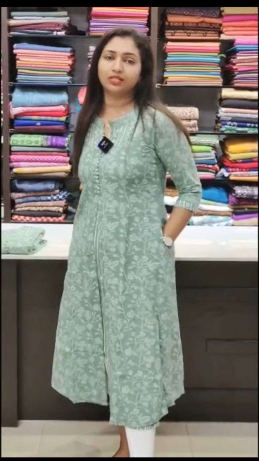 beautiful two colors Heavy Cottan Febric with full inner kurti