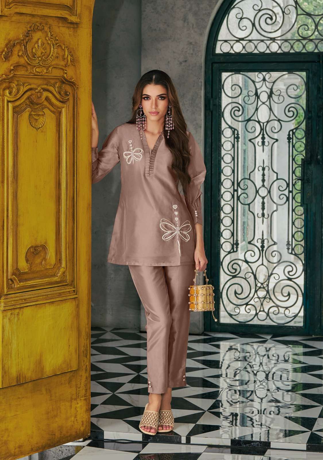 lady leela Pure Handwork on Viscose Organza co ord set
