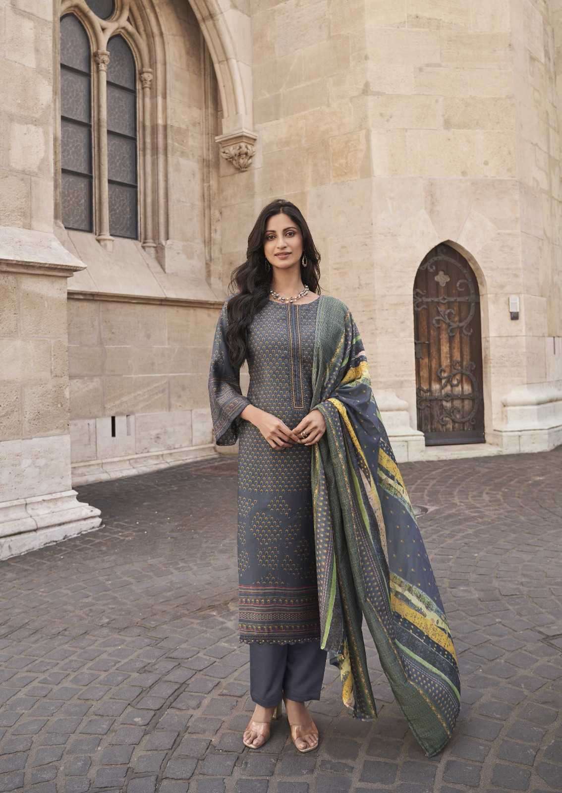 hermitage roz meher series 8000-8005 Pure Lawn suit