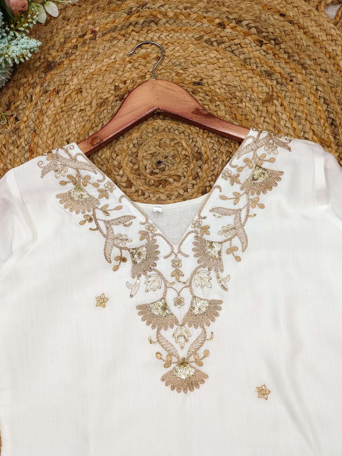  Flaunt the amazing WHITE Premium Roman Silk color of this suit 