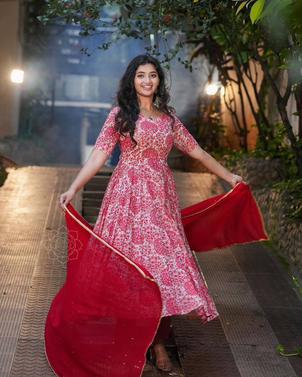 Flower power flower print Grorgett with mirror work dupatta with lace
