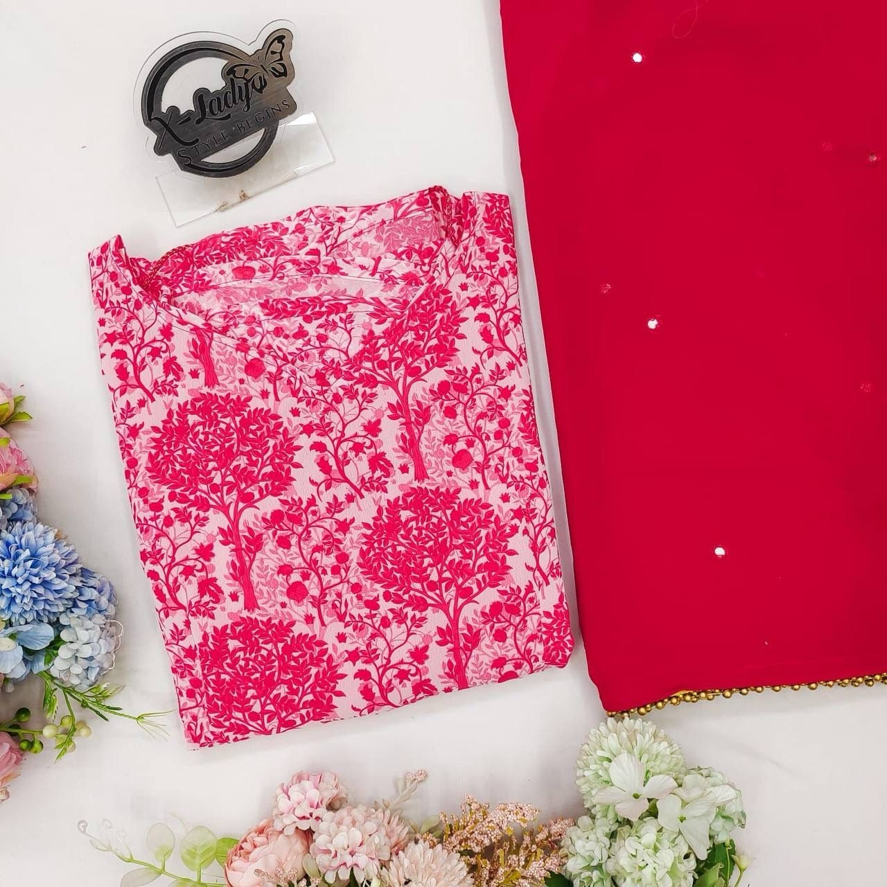 Flower power flower print Grorgett with mirror work dupatta with lace