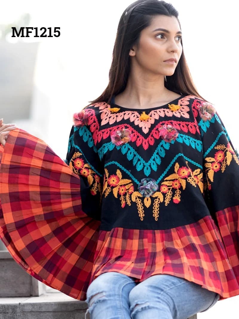CIRCULAR PONCHO Minute woollen and jute embroidery decorated by Dazzling laces