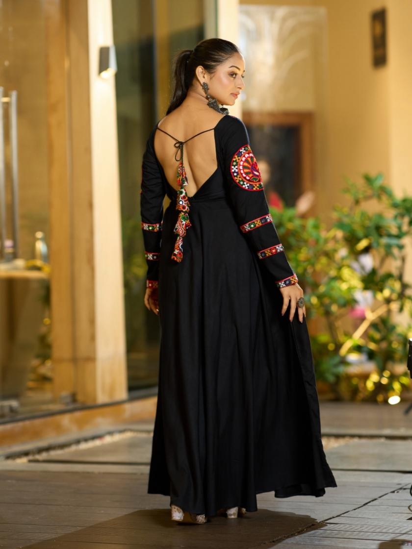 PR 9STAR FASHION NAVRATRI RAYON WITH THREAD WORK & MIRROR WORK  KURTI
