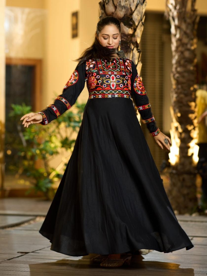PR 9STAR FASHION NAVRATRI RAYON WITH THREAD WORK & MIRROR WORK  KURTI