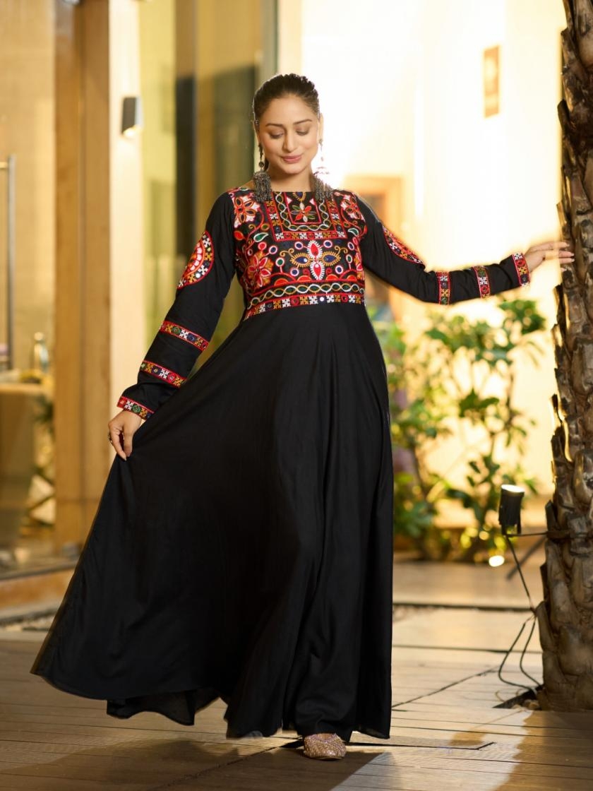 PR 9STAR FASHION NAVRATRI RAYON WITH THREAD WORK & MIRROR WORK  KURTI